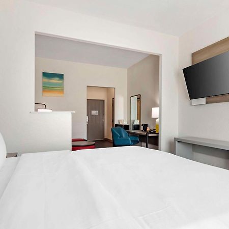 Amerik Suites Laredo at Mall Del Norte Buitenkant foto